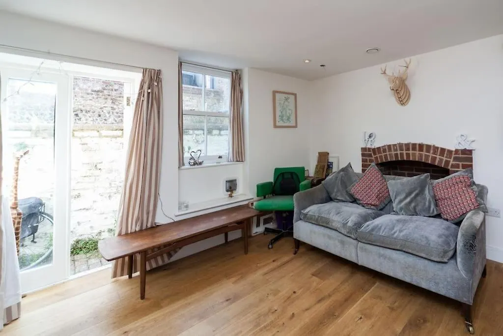 Stunning Central Brighton Home