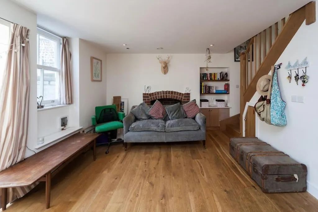 Stunning Central Brighton Home Сasa de vacaciones